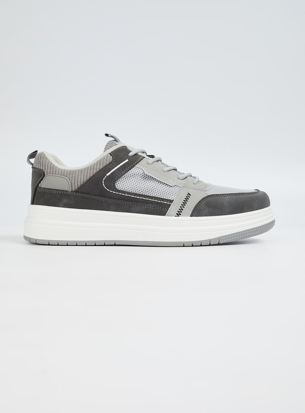 Fashionable Men’s Colorblock Sneakers Designed for Everyday Wear and Contemporary Street Style