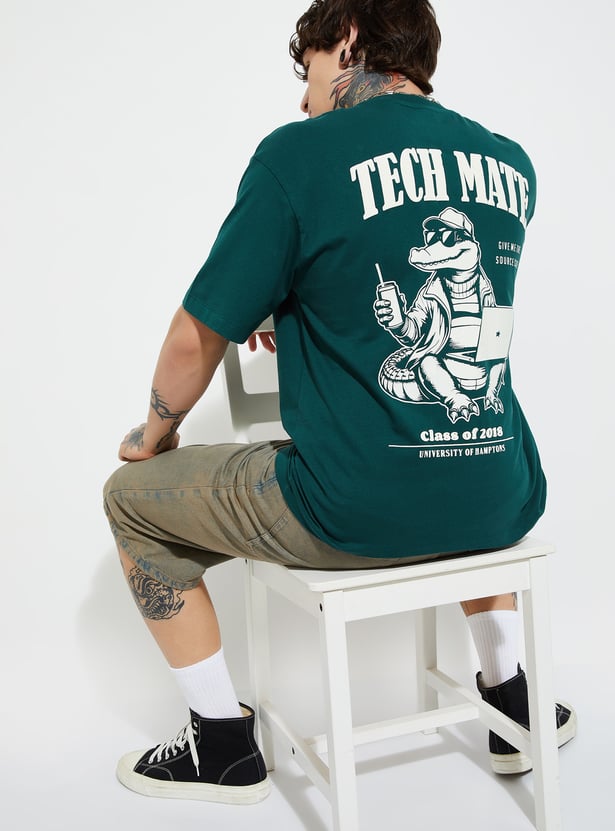 Relaxed Fit Men’s Back Print Oversized T-Shirt in Soft Cotton Fabric for Modern Street Style