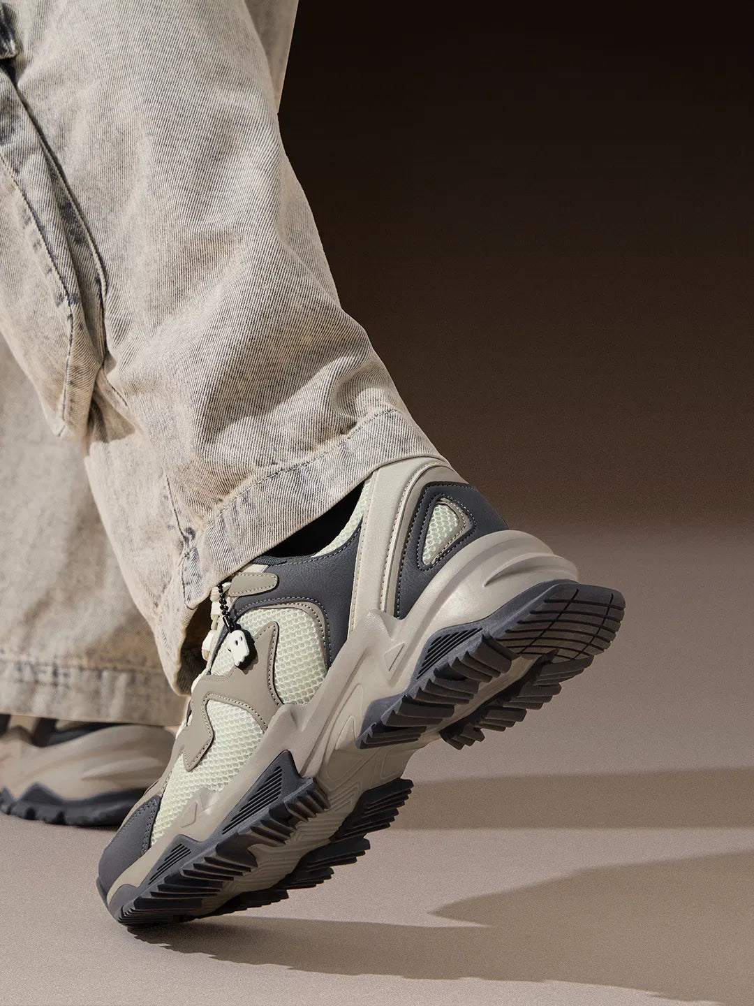 Lightweight Shadow Low Top Sneakers for Men Perfect for Travel, Work, and Casual Wear