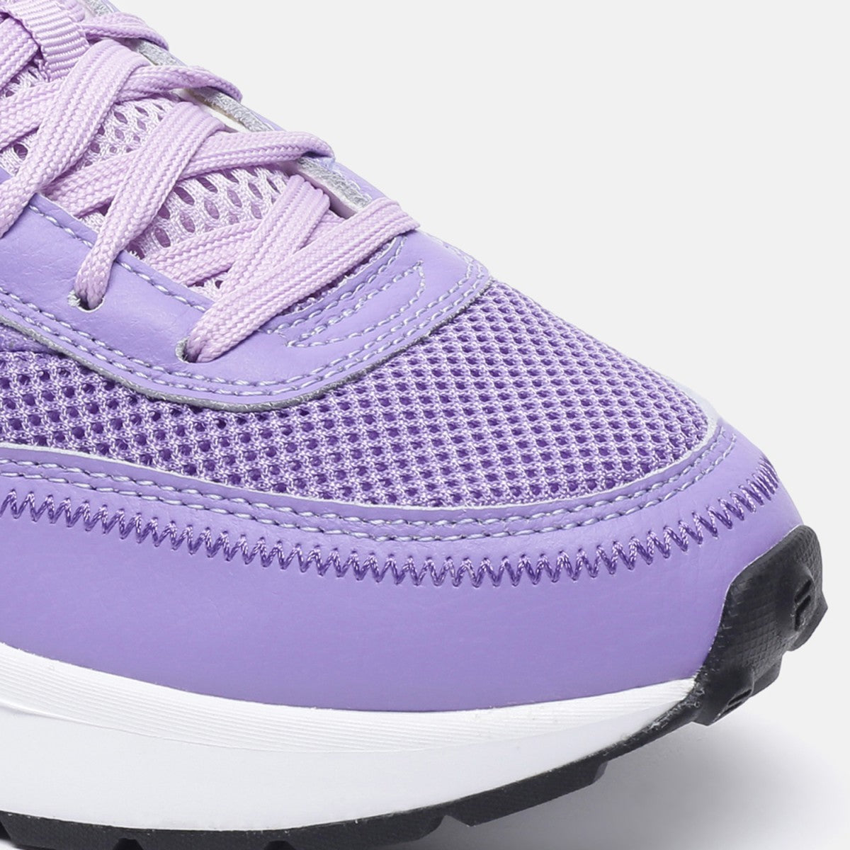 Stylish and Comfortable Premium Sports Sneakers for Women Ideal for Daily Activities