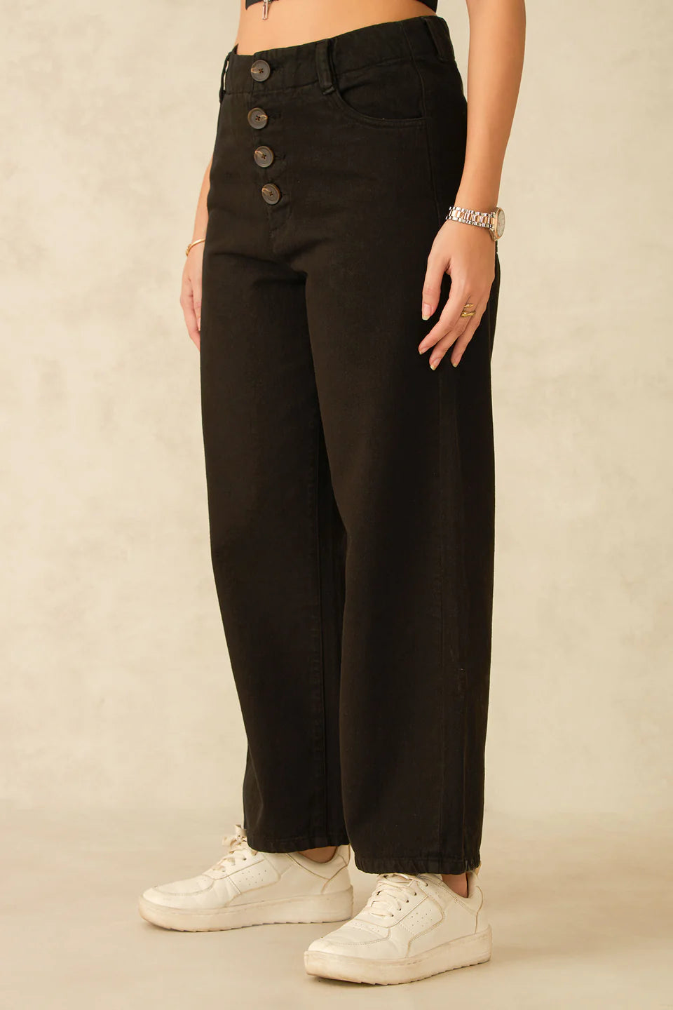 Everyday Wear High-Waist Black Ankle Jeans for Women with Slim Cut