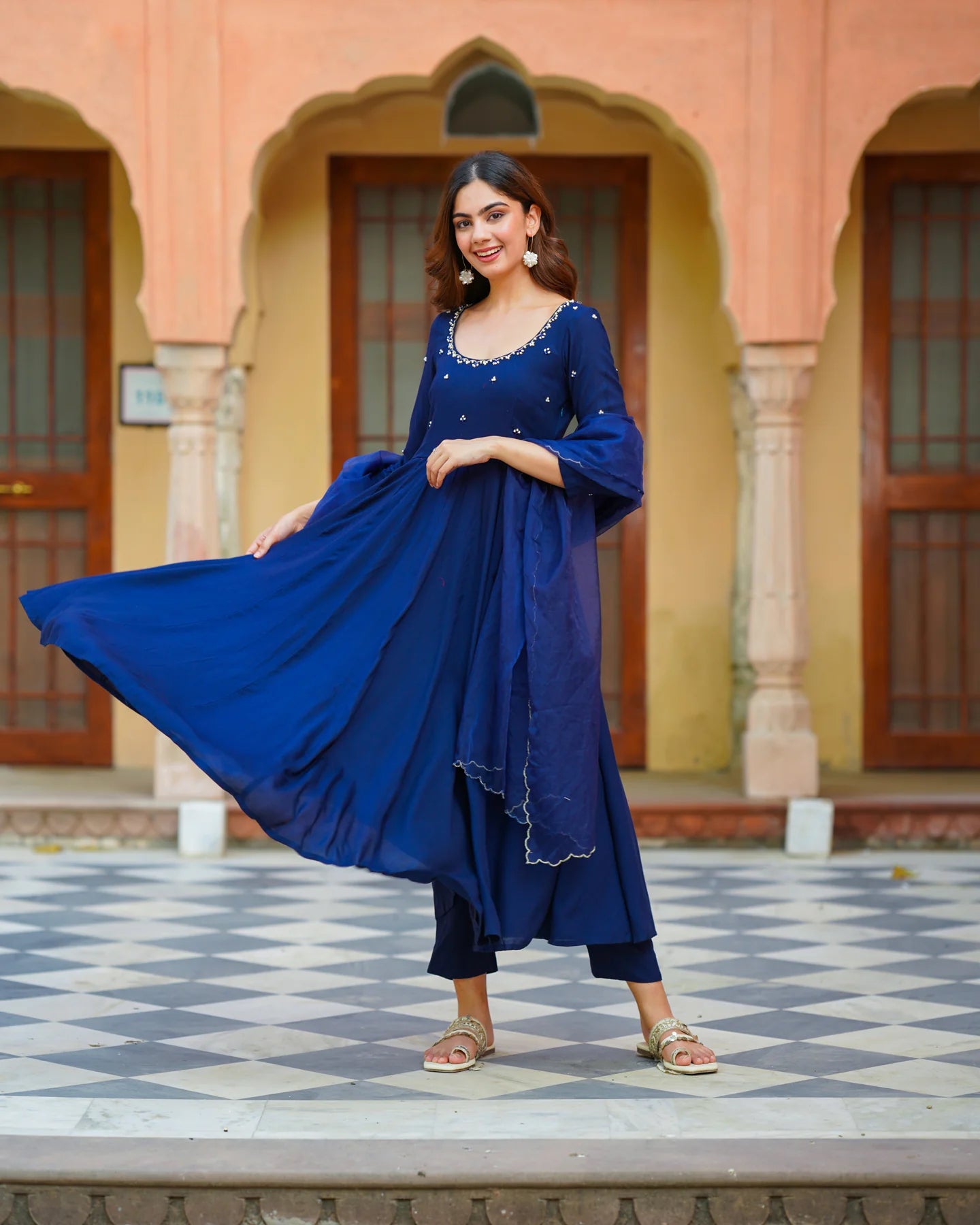 Sophisticated Women’s Blue Kalidaar Suit Set with Classic Charm