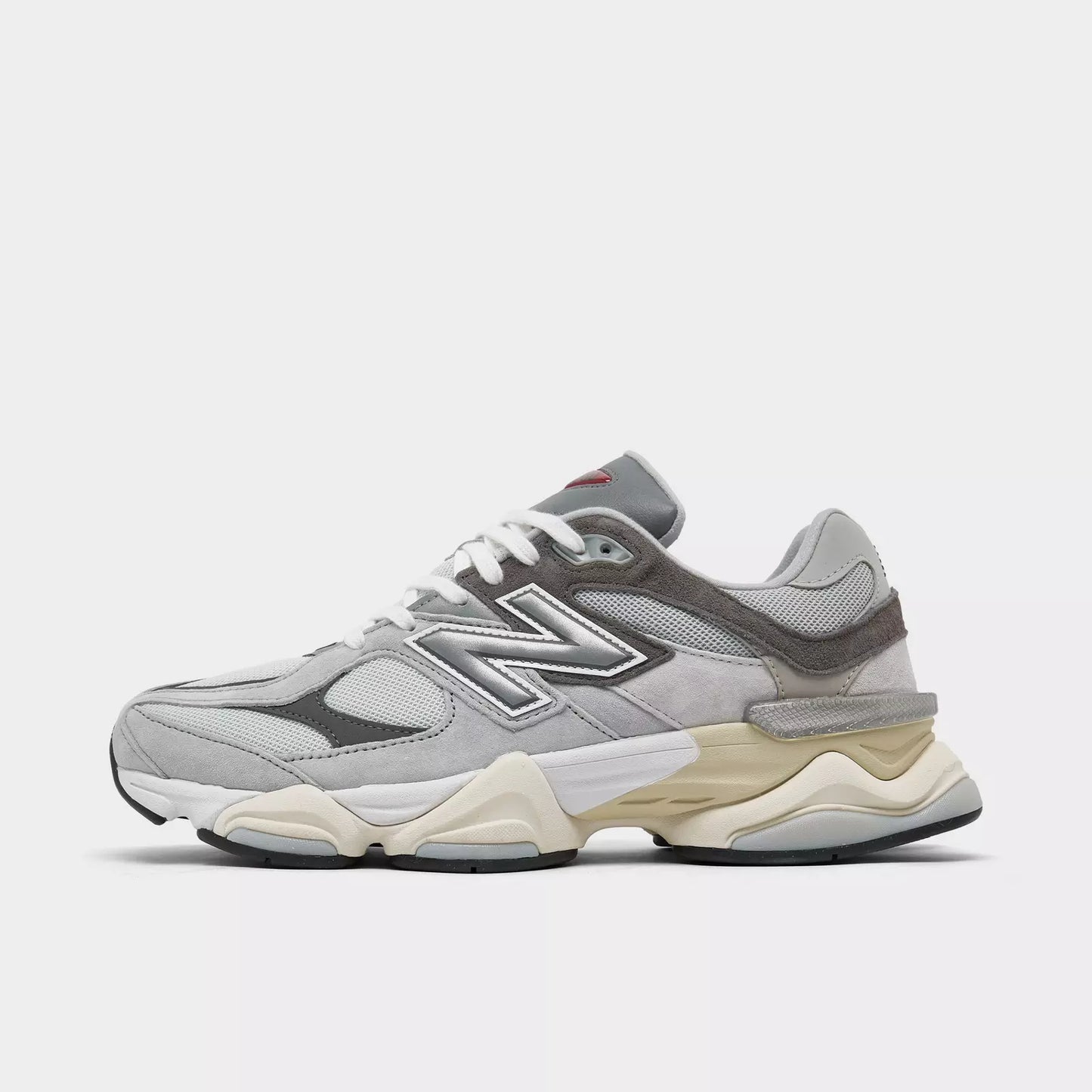 Comfortable Men’s Casual Shoes Featuring Supportive Fit Sleek Design and Everyday Versatility