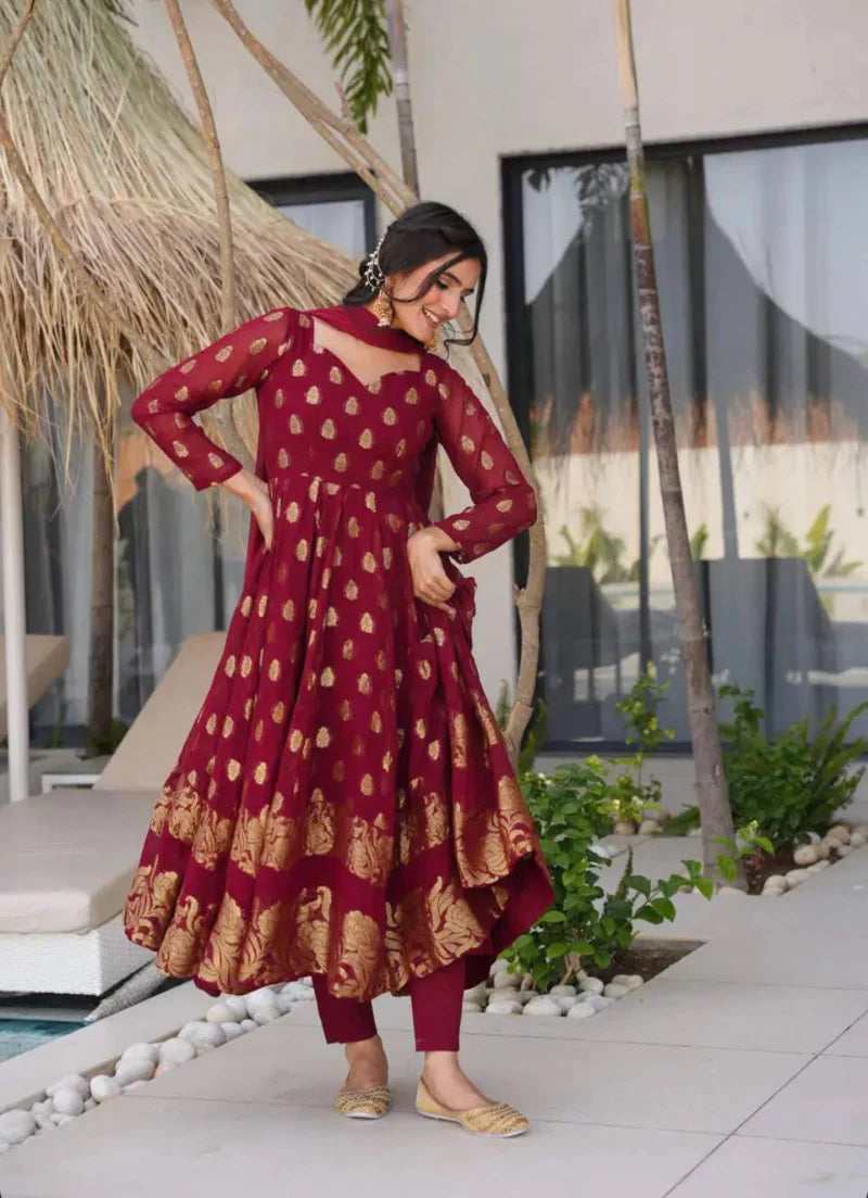 Stylish Maroon Sunehri Suit Set for Women Perfect for Festive Wear