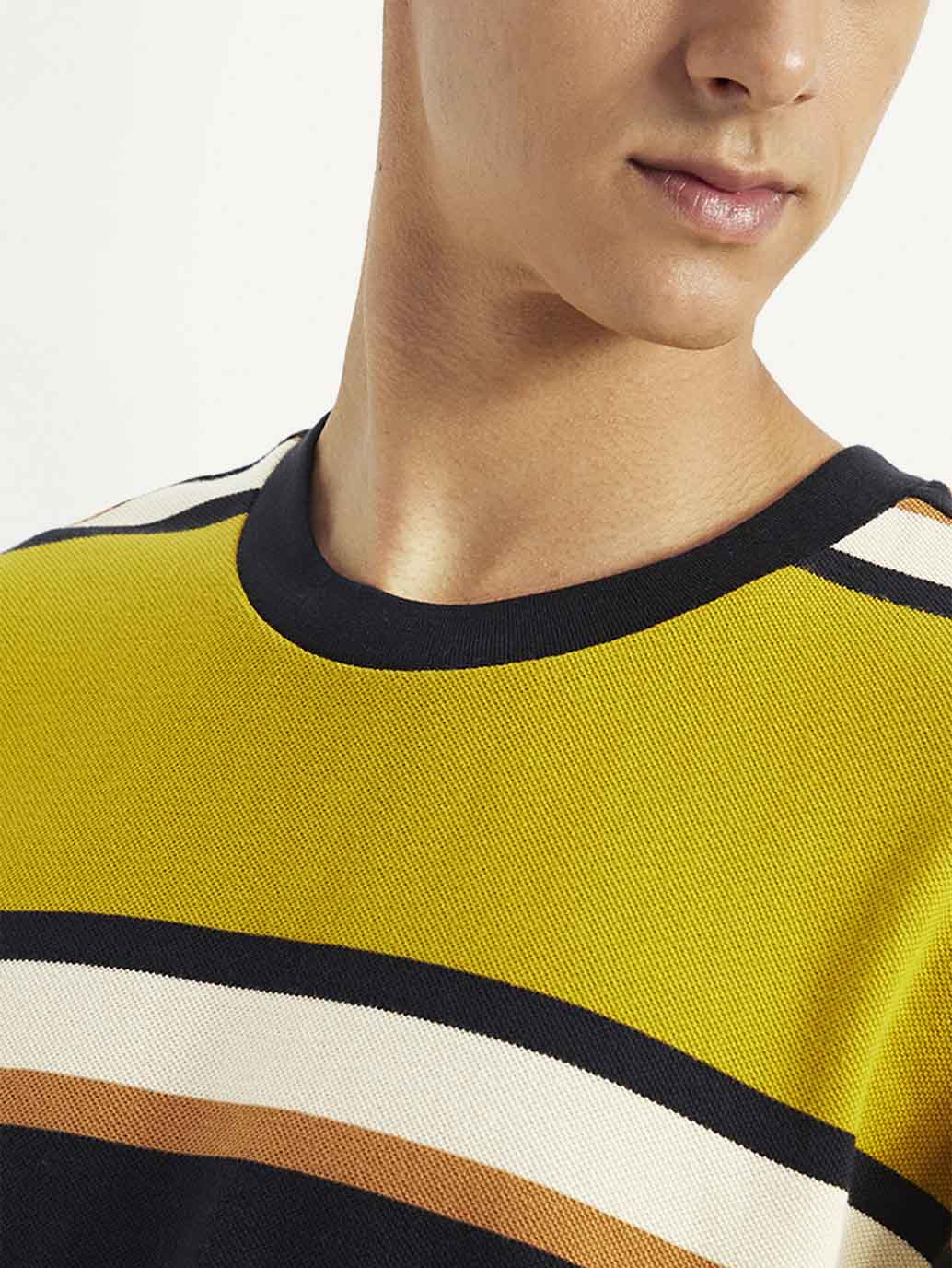 Classic Men’s Striped Relaxed Fit T-Shirt in Soft Cotton Fabric for Timeless Everyday Look