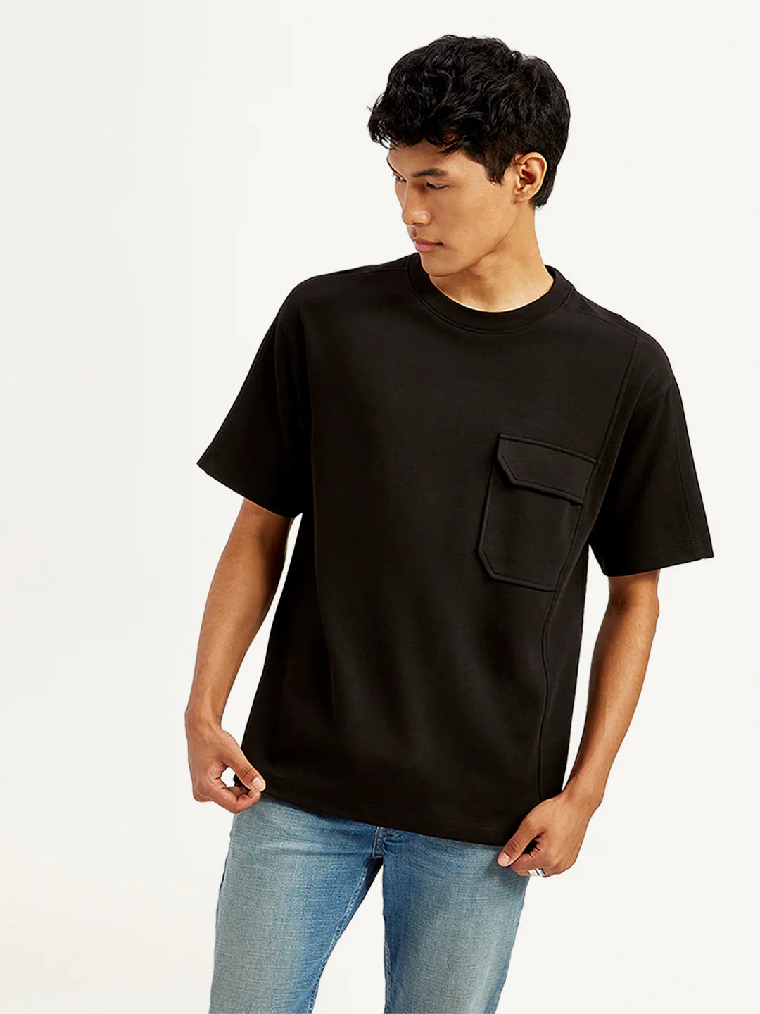Trendy Men’s Solid Crew Neck Utility T-Shirt Perfect for Smart Casual and Streetwear