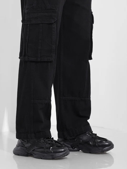 Solid Black Utility Inspired Relaxed Fit Jeans for Men Perfect for Modern Street Style