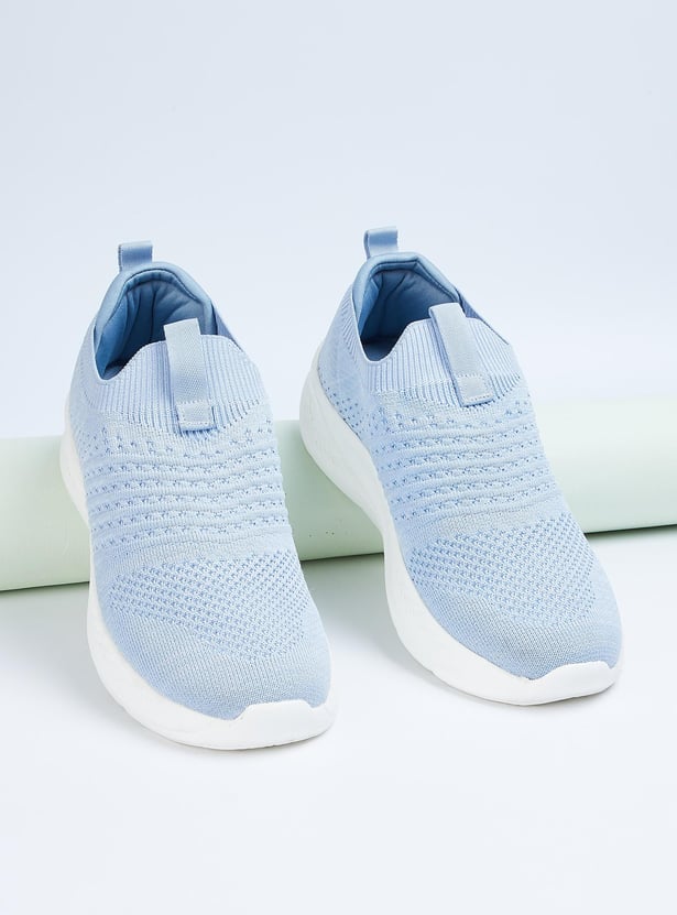 Stylish Women’s Knit Slip-On Sports Shoes Ideal for Casual, Fitness, and Everyday Outfits