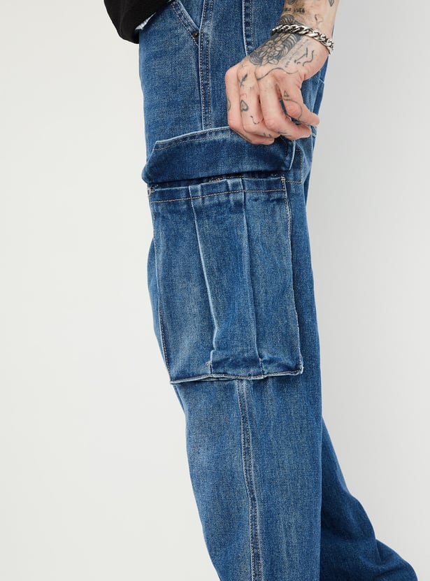 Versatile Loose Fit Washed Cargo Jeans for Men Suitable for Outdoor Adventures and Daily Wear