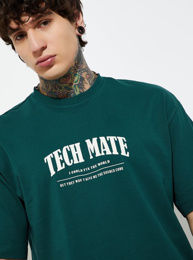 Relaxed Fit Men’s Back Print Oversized T-Shirt in Soft Cotton Fabric for Modern Street Style