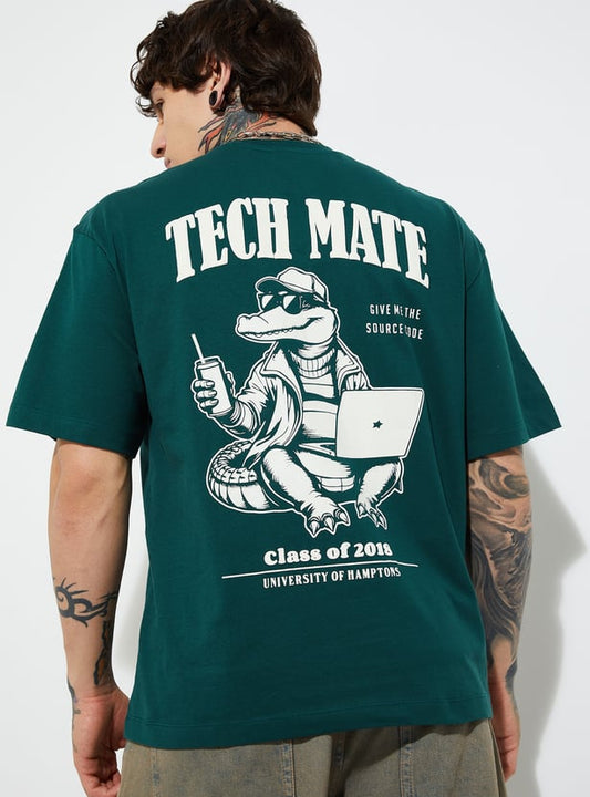 Relaxed Fit Men’s Back Print Oversized T-Shirt in Soft Cotton Fabric for Modern Street Style