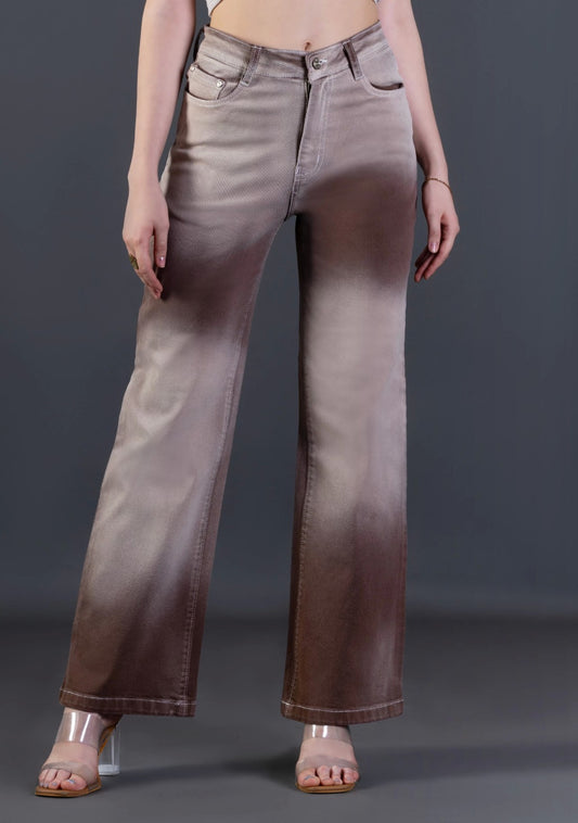 Trendy Women’s Light Brown Wide-Leg Jeans with Ombre Fade Design