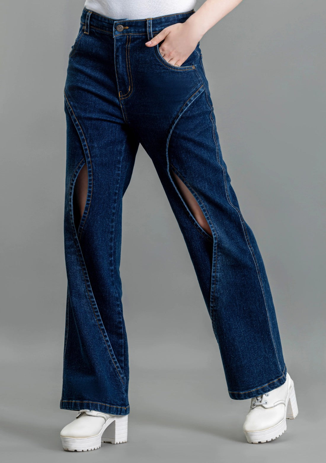 Elegant Blue Wide-Leg Jeans for Women with Stylish Thigh Open Feature