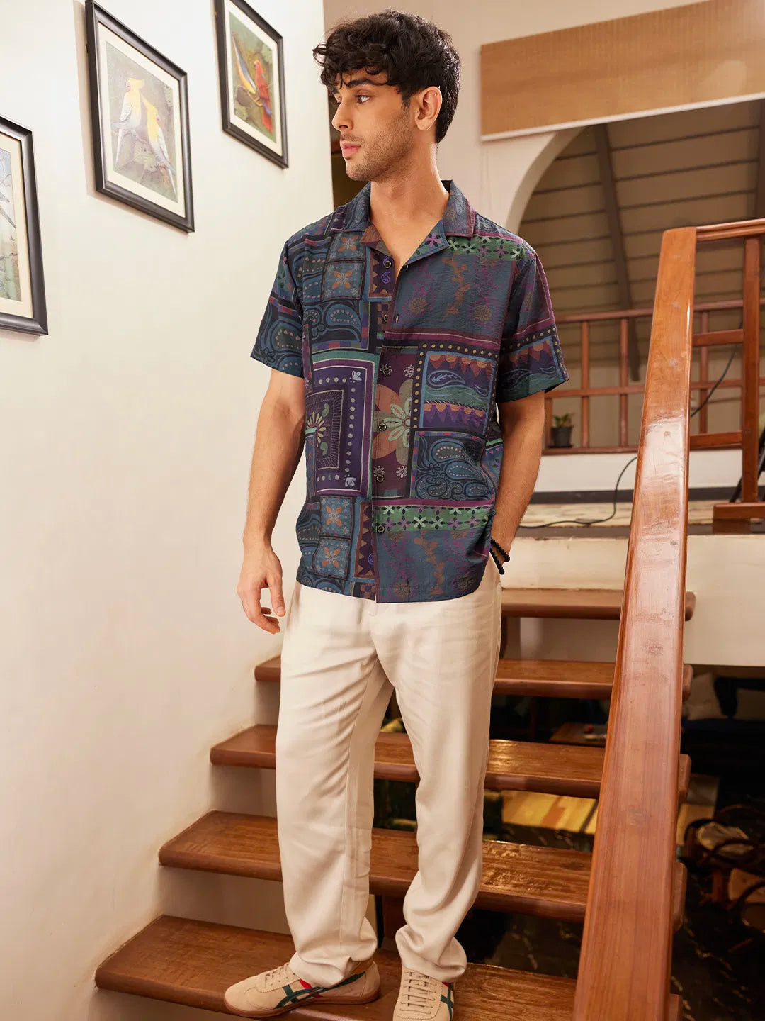 Modern Men’s Dark Paisley Casual Shirt with Relaxed Half Sleeve Fit