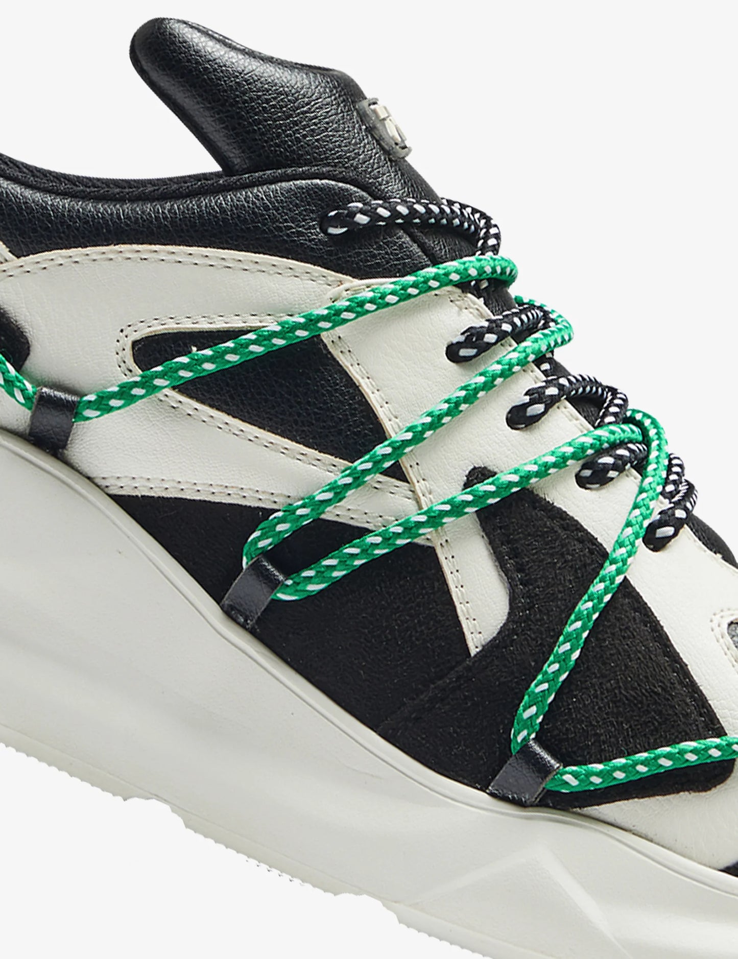 Breathable Black White Chunky Sneakers Comfortable Shoes for Everyday Wear