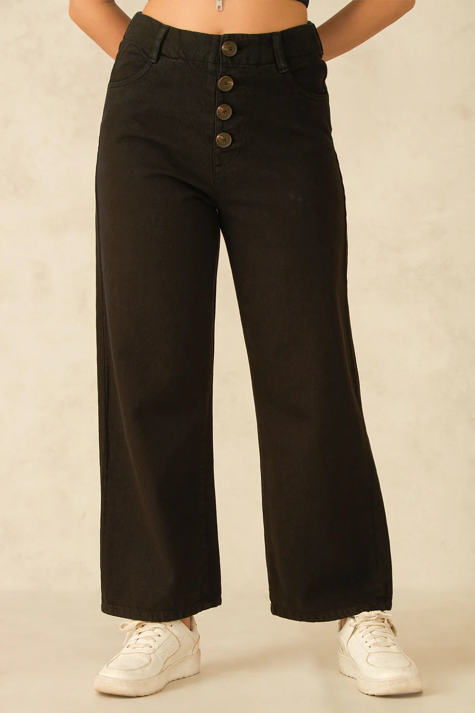 Everyday Wear High-Waist Black Ankle Jeans for Women with Slim Cut