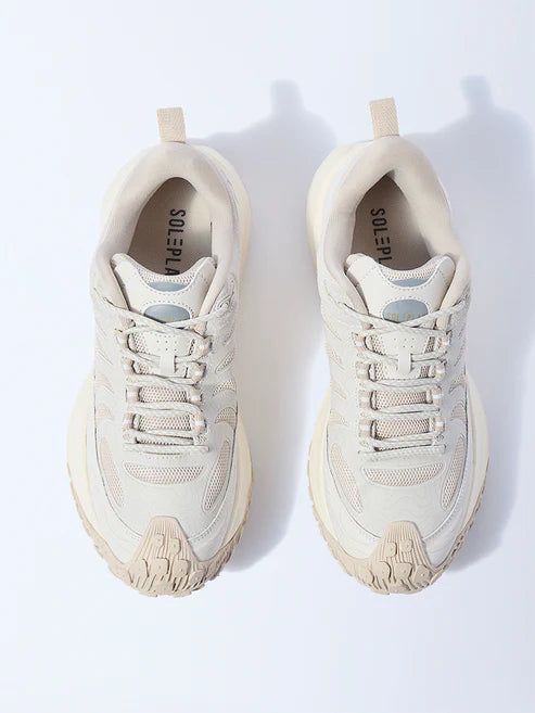 Men’s Beige Knit Textured Lace Up Sneakers Combining Lightweight Design Comfort and Modern Style