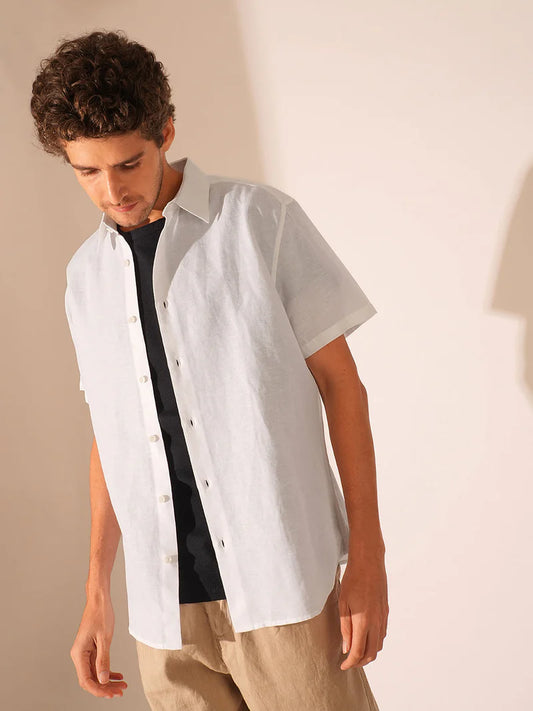 Lightweight Cotton Linen Short Sleeve Shirt for Men Ideal for Summer and Travel