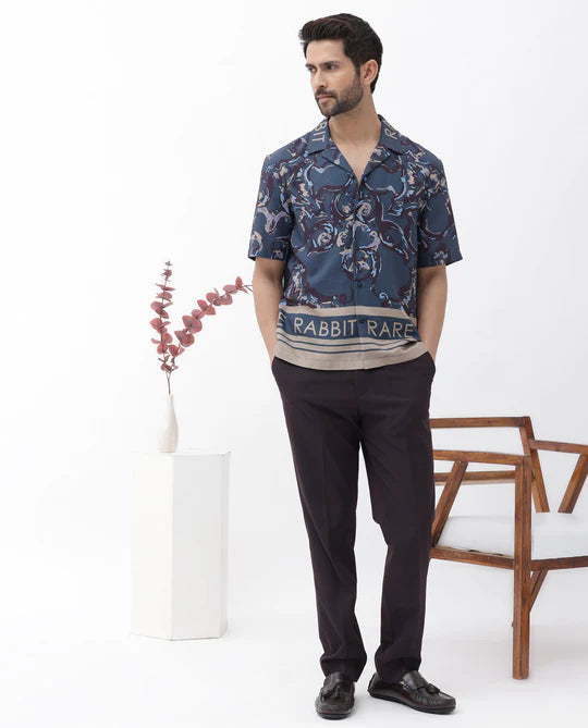 Relaxed Fit Boxy Shirt in Dark Navy with Abstract Print Perfect for Day-to-Day Wear