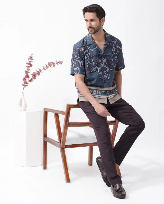 Relaxed Fit Boxy Shirt in Dark Navy with Abstract Print Perfect for Day-to-Day Wear