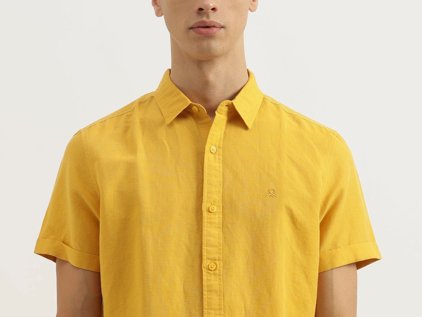 Versatile Men’s Solid Slim Fit Shirt with Spread Collar Ideal for Semi-Formal and Casual Wear