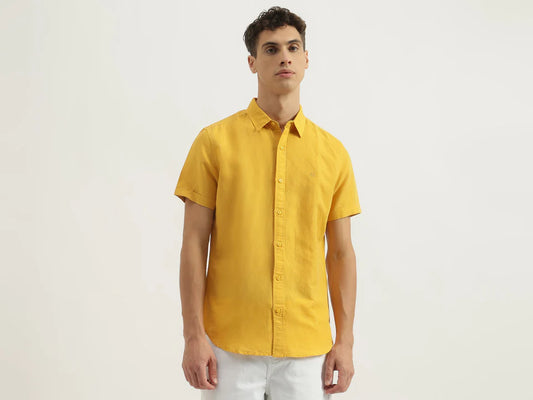 Versatile Men’s Solid Slim Fit Shirt with Spread Collar Ideal for Semi-Formal and Casual Wear