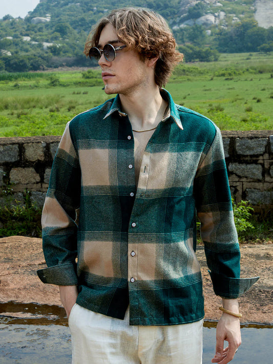 Casual Oversized Shirt with Battle Stars Print Relaxed Fit Chic and Minimalist