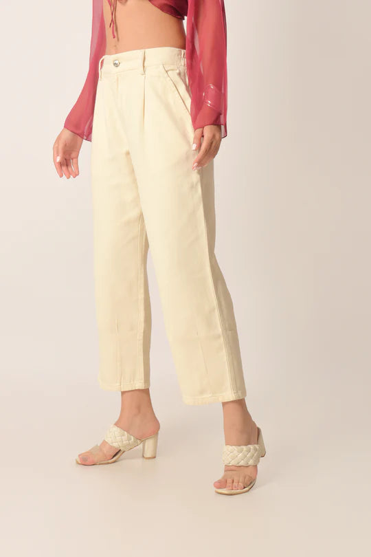Versatile Women’s High-Waist Pleated Denim Pants for Trendy and Comfortable Style