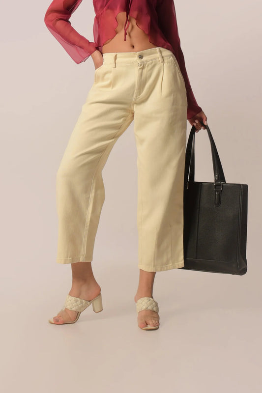 Versatile Women’s High-Waist Pleated Denim Pants for Trendy and Comfortable Style