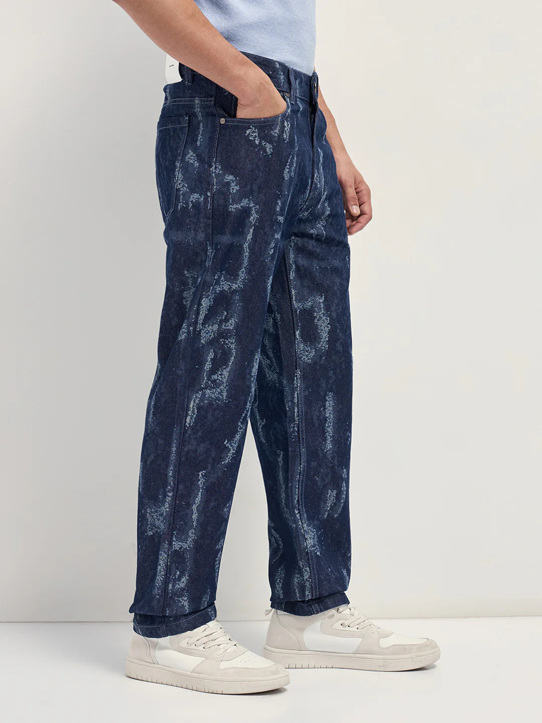 Modern Men’s Straight Fit Denim with Unique Bleached Wash | Relaxed Fit Jeans Ideal for Daily Fashion and Comfort