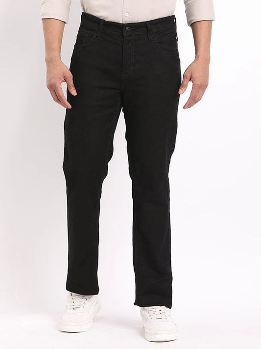 Fashionable Kansas Fit Stretch Jeans for Men Offering a Relaxed Yet Stylish Look