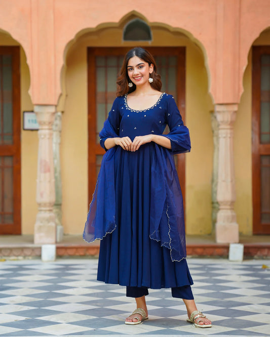 Sophisticated Women’s Blue Kalidaar Suit Set with Classic Charm