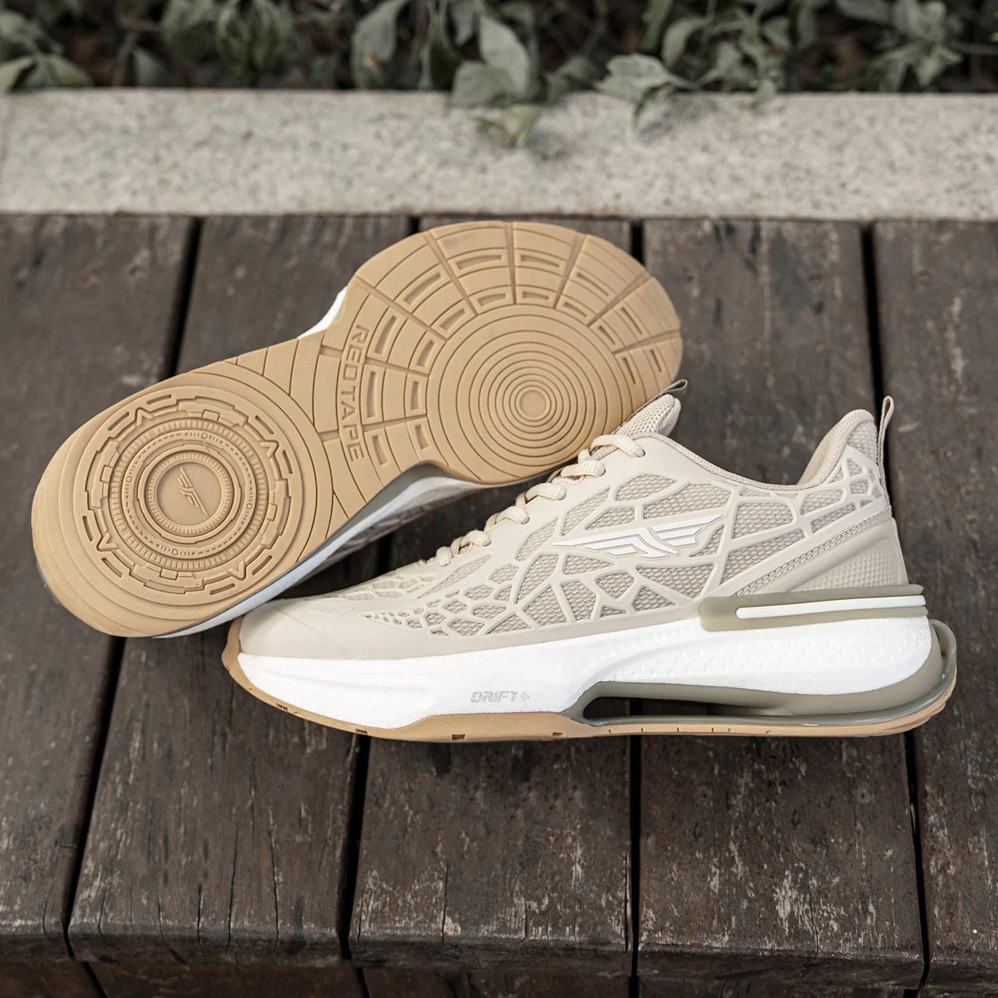 Trendsetting Men’s Athleisure Sports Shoes Combining Performance, Style, and Everyday Comfort
