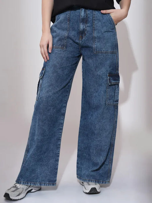 Casual Women’s Flared Denim Jeans with Relaxed Fit and Timeless Style