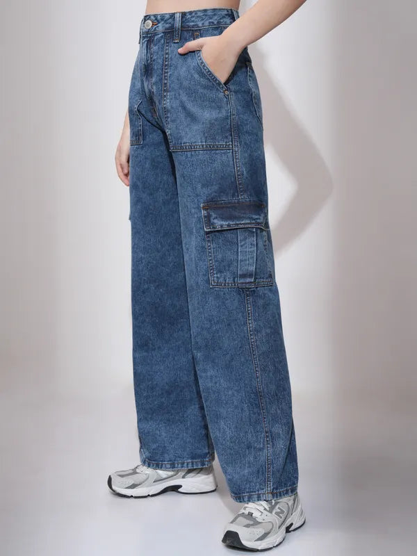 Casual Women’s Flared Denim Jeans with Relaxed Fit and Timeless Style