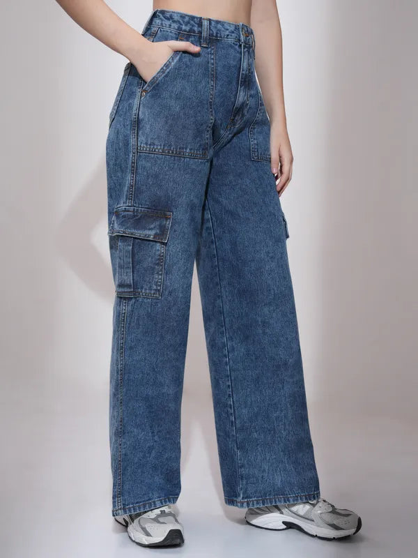 Casual Women’s Flared Denim Jeans with Relaxed Fit and Timeless Style