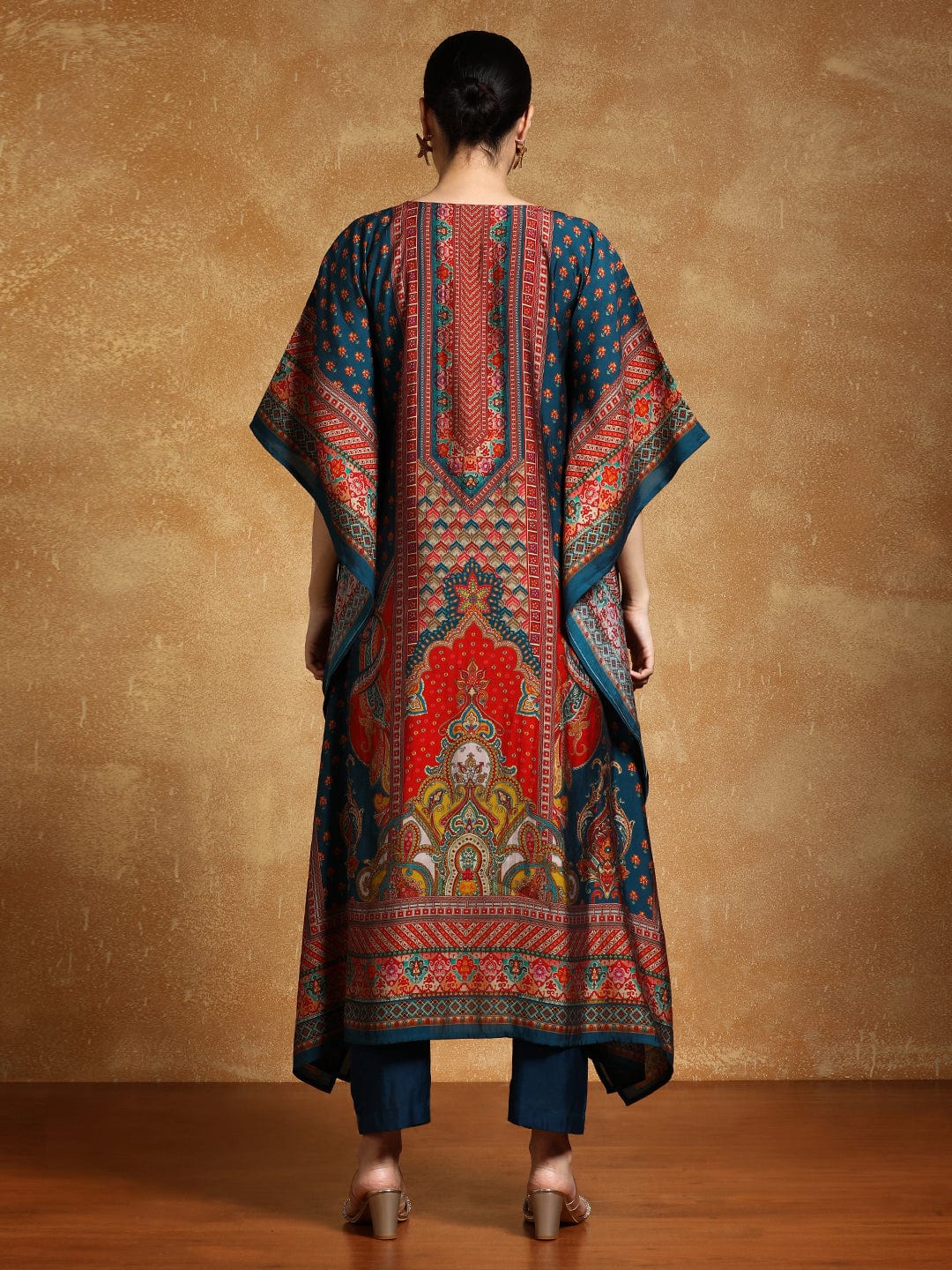 Graceful Zari and Sequin Detailed Ethnic Kaftan Trouser Set for Women