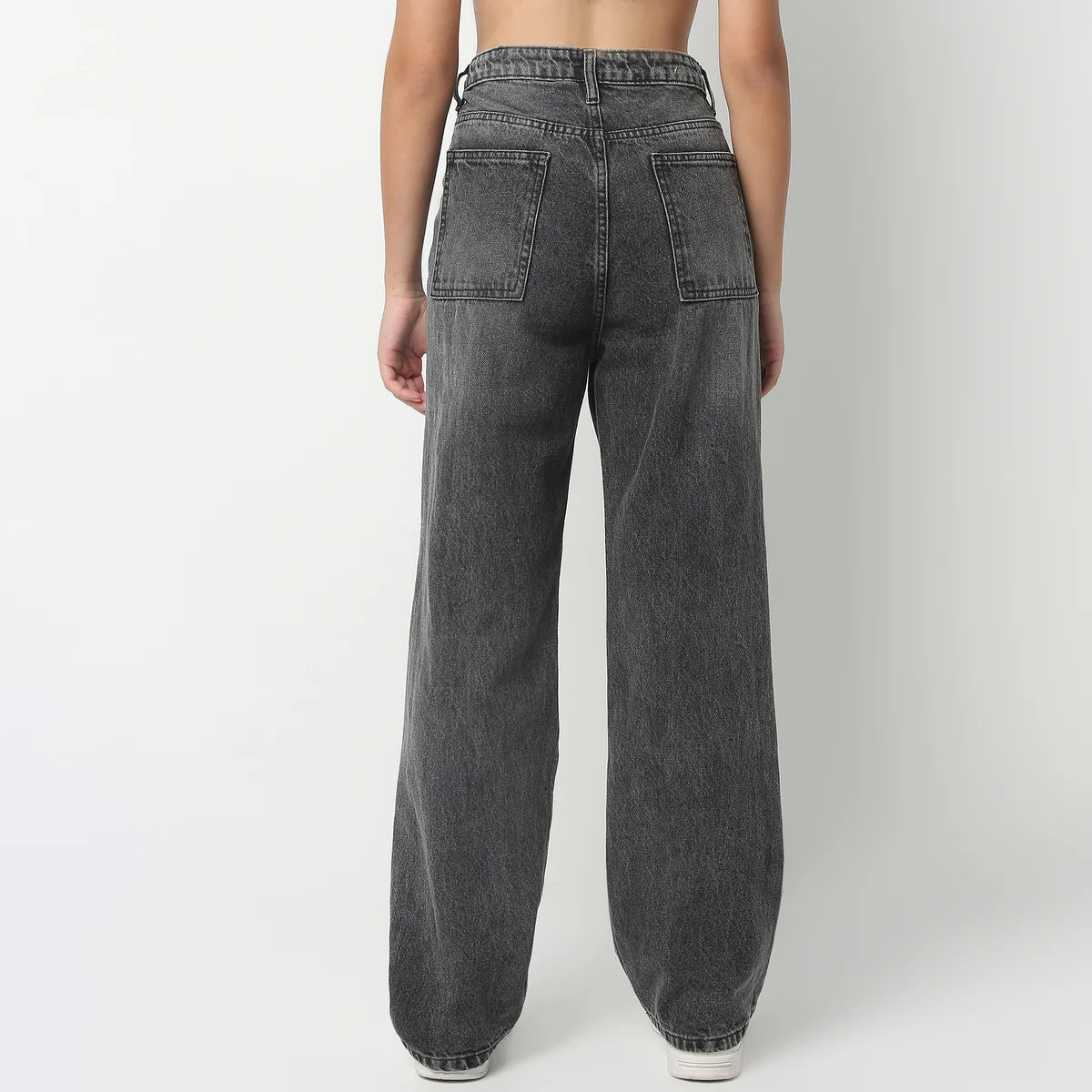 Relaxed Fit Full Length Straight Solid Jeans for Women with Comfortable Fabric