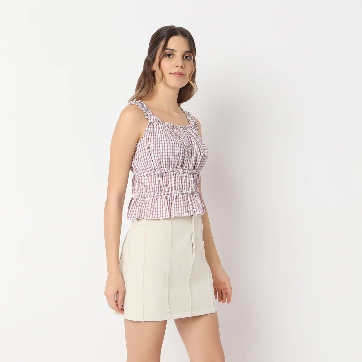 Contemporary Checkered Square Neck Sleeveless Top for Women’s Casual Fashion