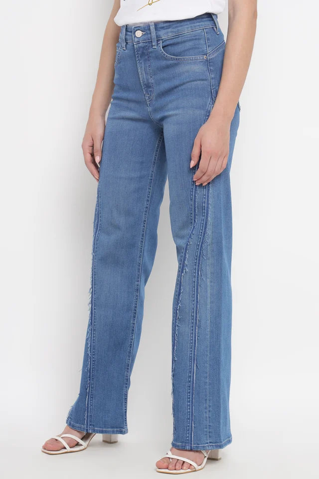 Sleek Faith Straight Fit Jeans with Durable Fabric and Modern Design
