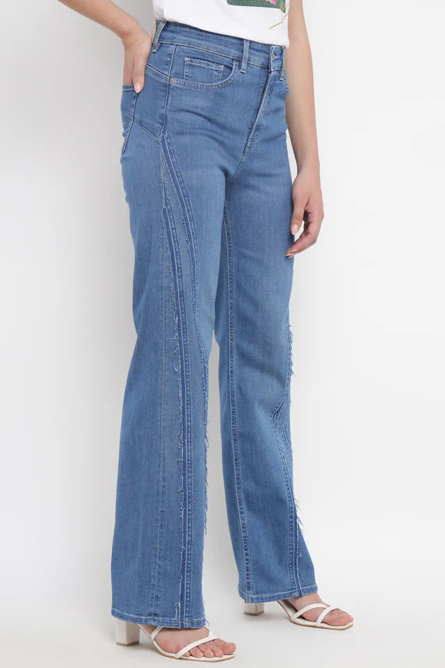 Sleek Faith Straight Fit Jeans with Durable Fabric and Modern Design