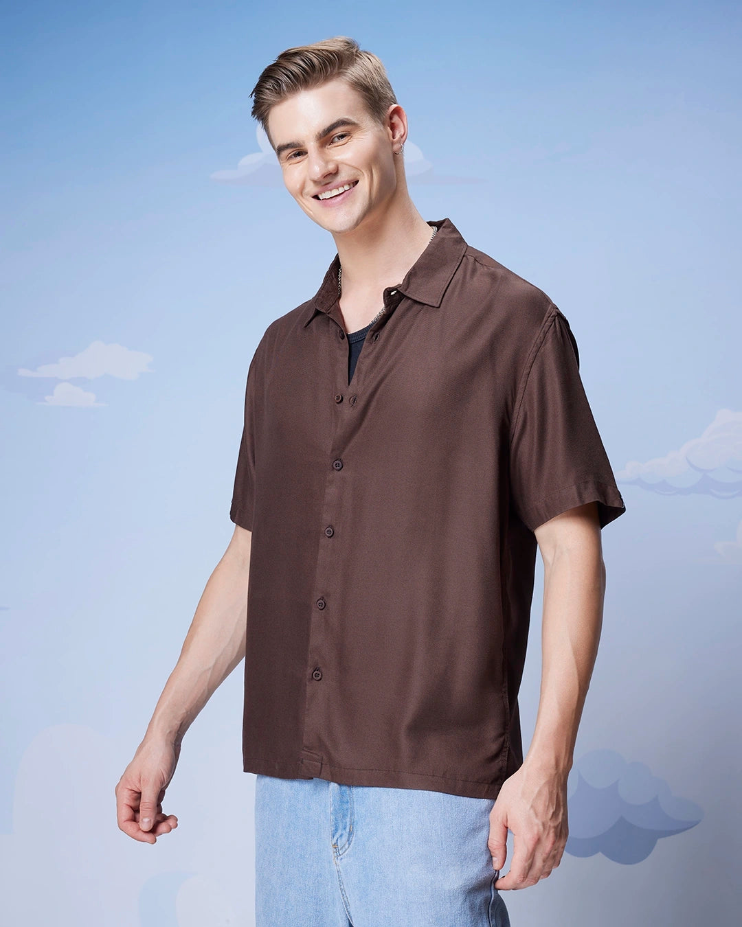 Modern Men’s Brown Oversized Casual Shirt Ideal for Travel and Weekend Wear