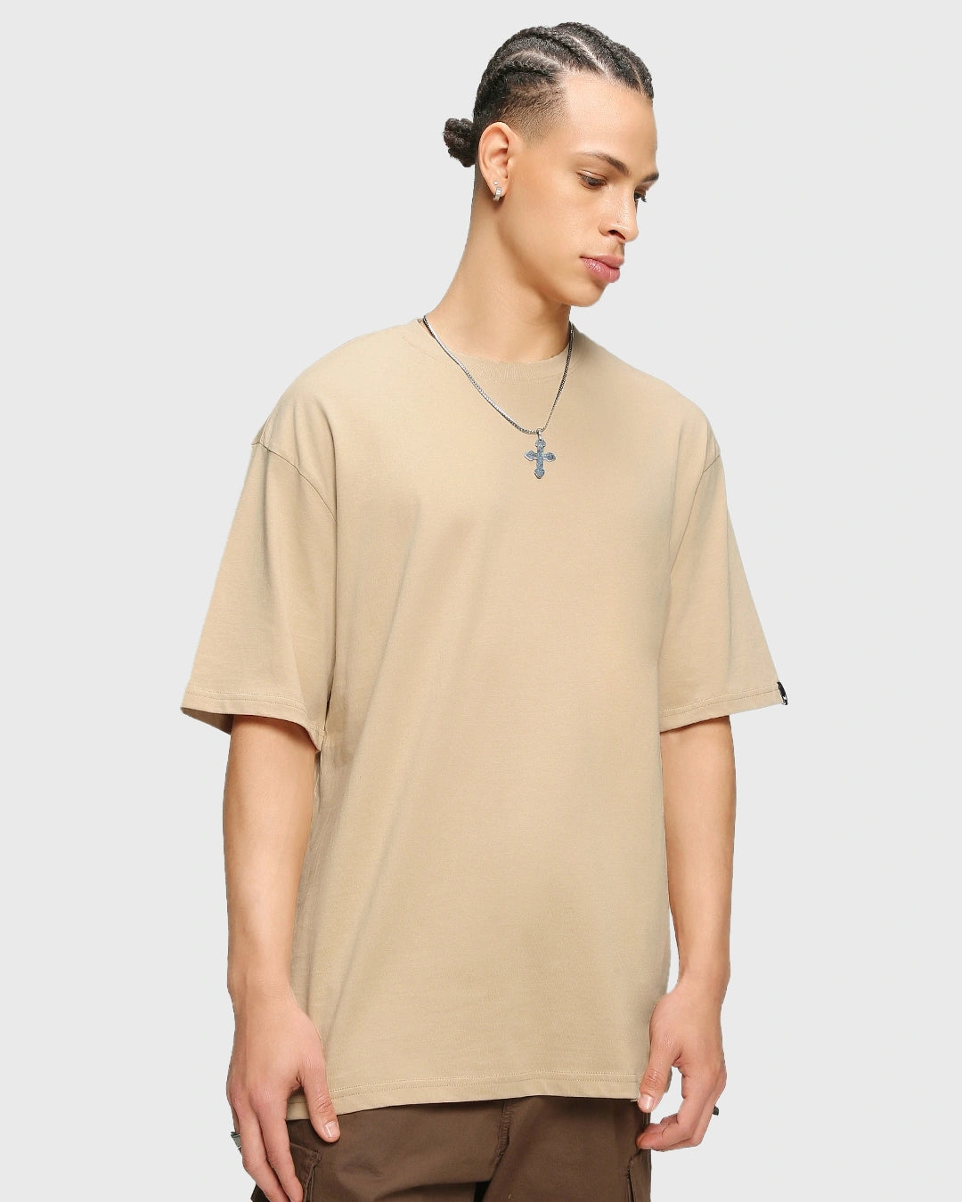 Relaxed Fit Men’s Oversized Brown Tee Crafted for Comfort and Style