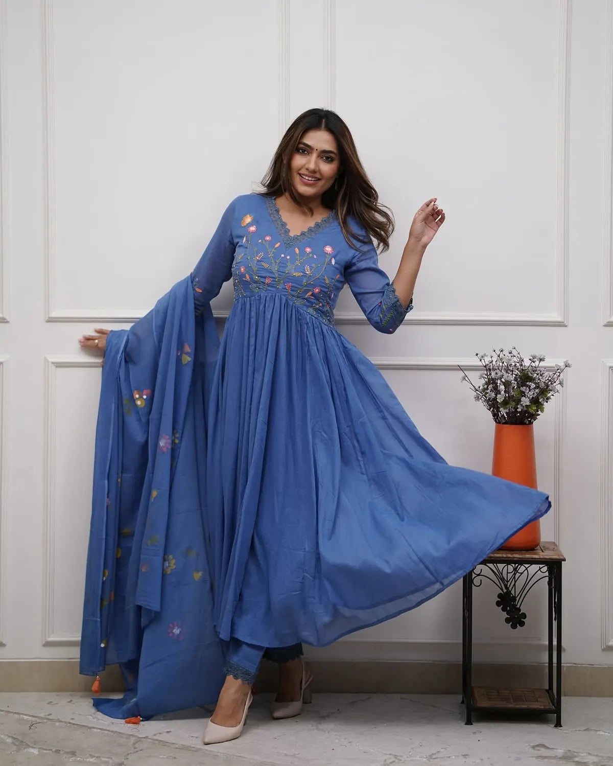 Elegant Women’s Navy Blue Anarkali Kurti with Pants and Flowing Dupatta