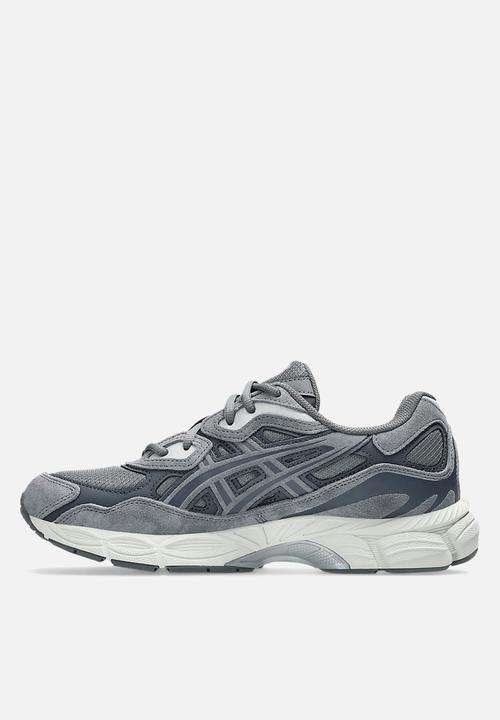 Fashionable Carrier Grey Shoes for Men Offering Sleek Look and Long Lasting Comfort