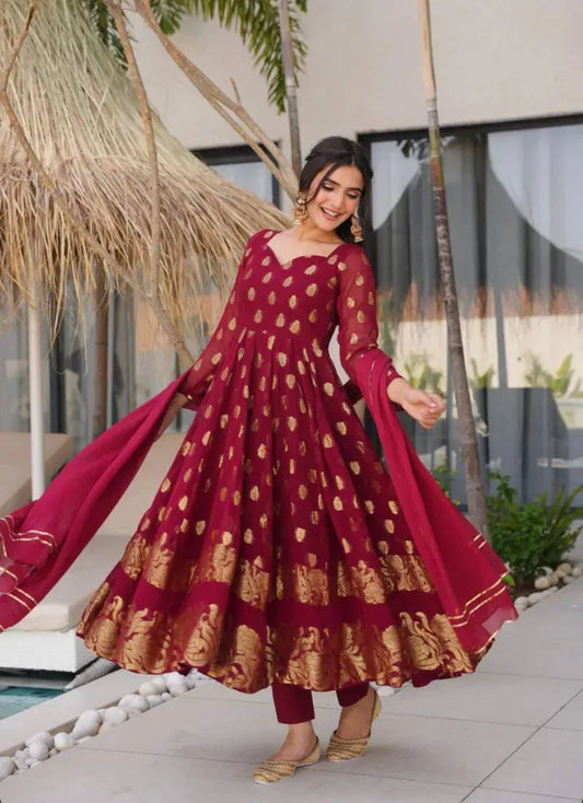 Stylish Maroon Sunehri Suit Set for Women Perfect for Festive Wear