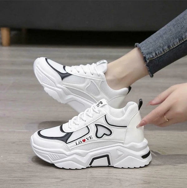 Trendy Women’s White Casual Sneakers Comfortable Stylish Daily Wear Shoes